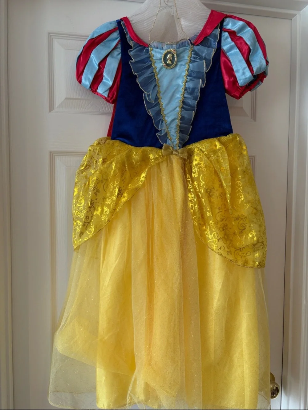 Disney Snow White size 9/10 costume - Picture 1 of 3
